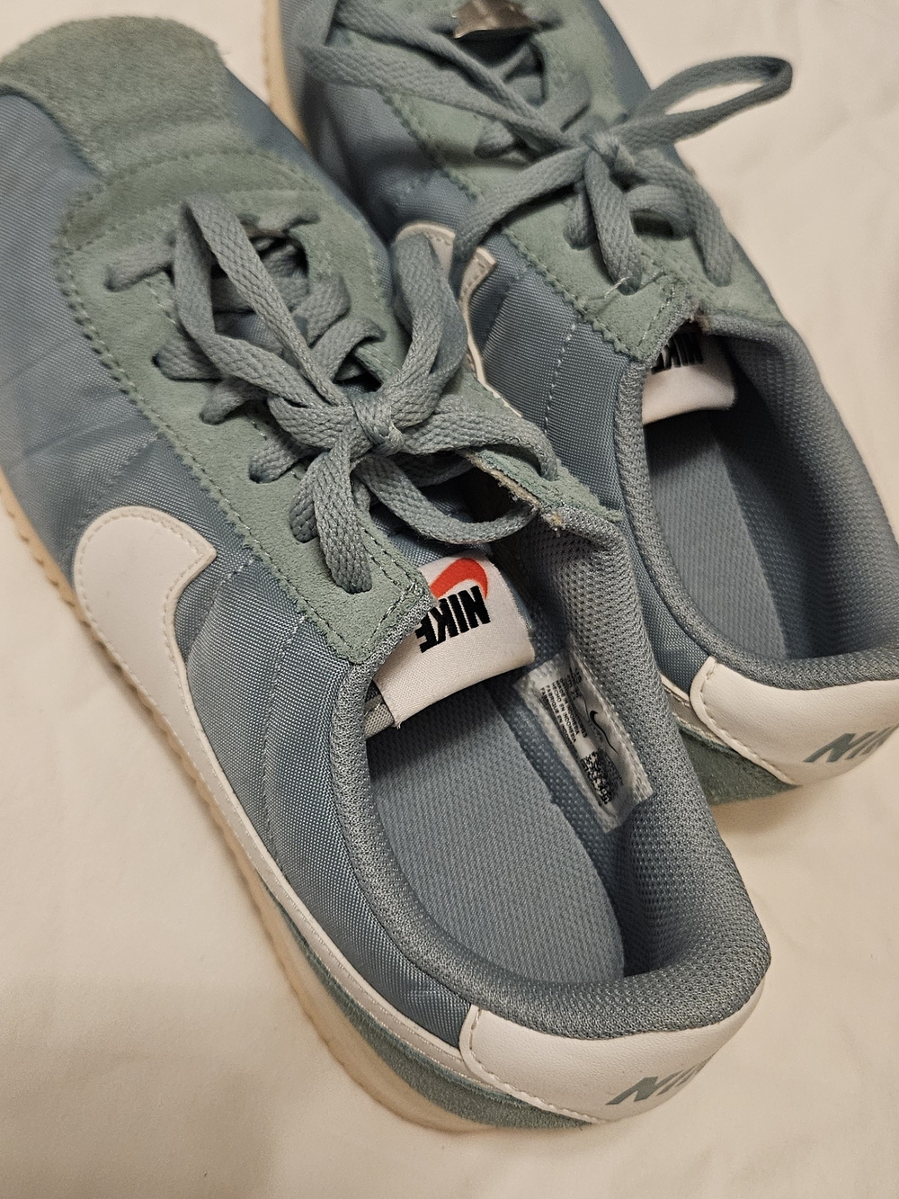 Kid's Nike Retro Runner Sneakers in Dusty Teal and White